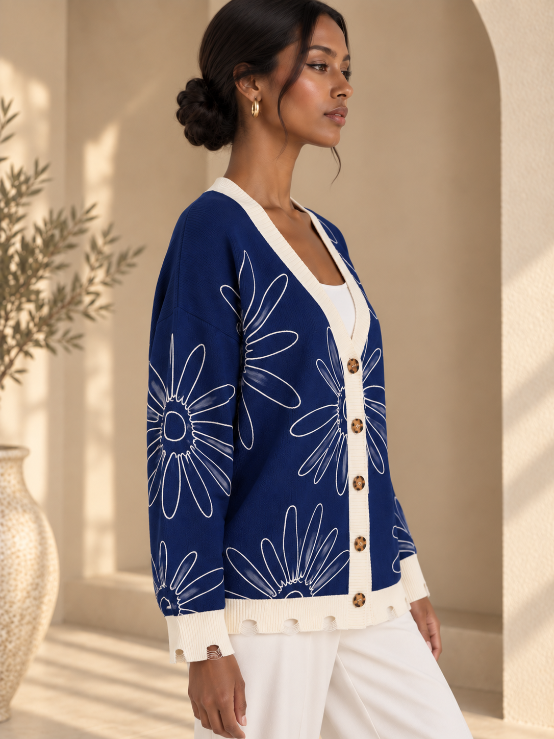 Women’s Jacquard V-Neck Contrast Knit Cardigan